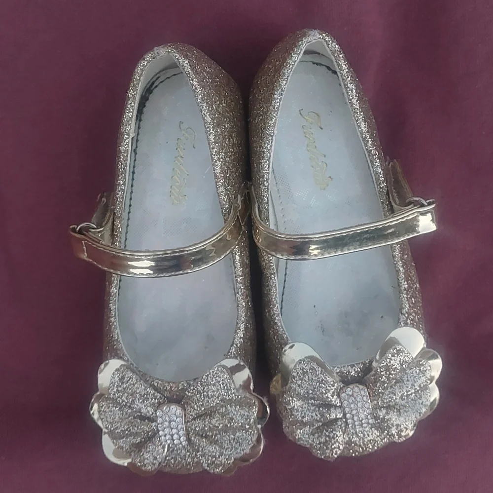 Furdeour Girls Dress shoes Mary Jane glittering 7